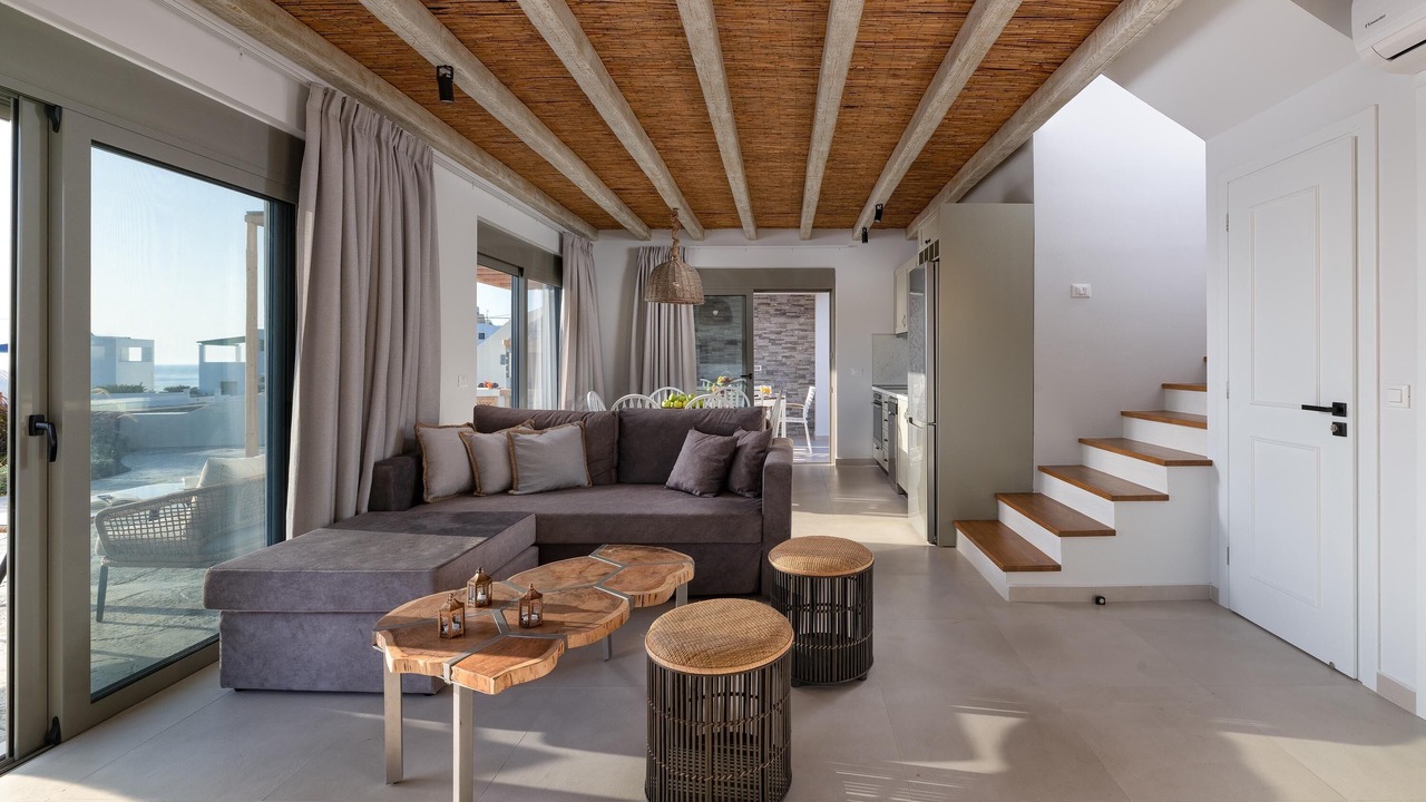 Photo of Livingroom in Lahania