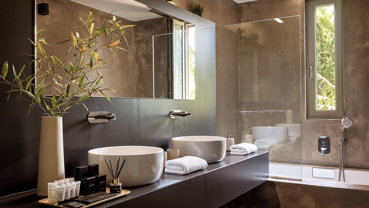 Photo of Bathroom in Alikianos