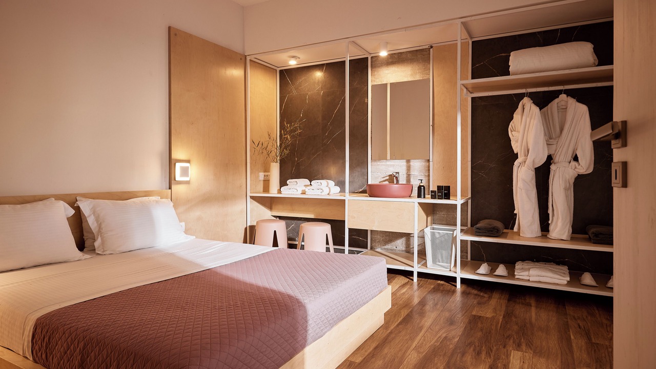 Photo of Bedroom in Alikianos