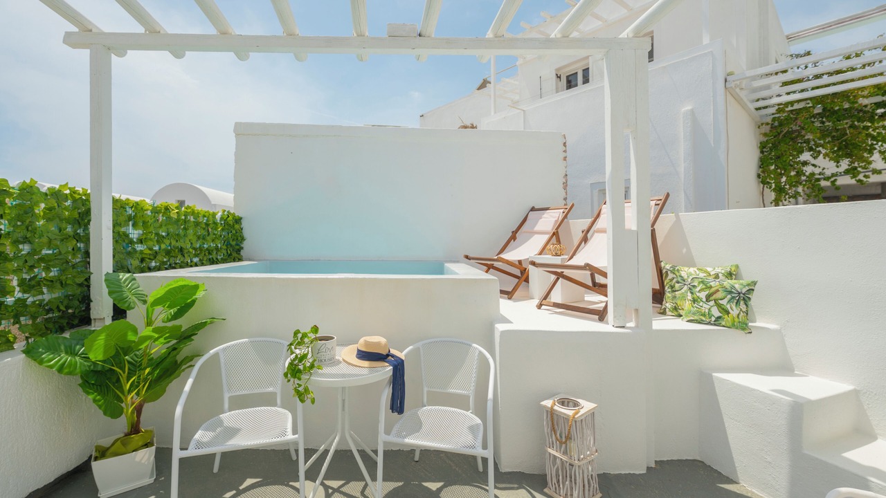 Photo of Outdoor in Perissa