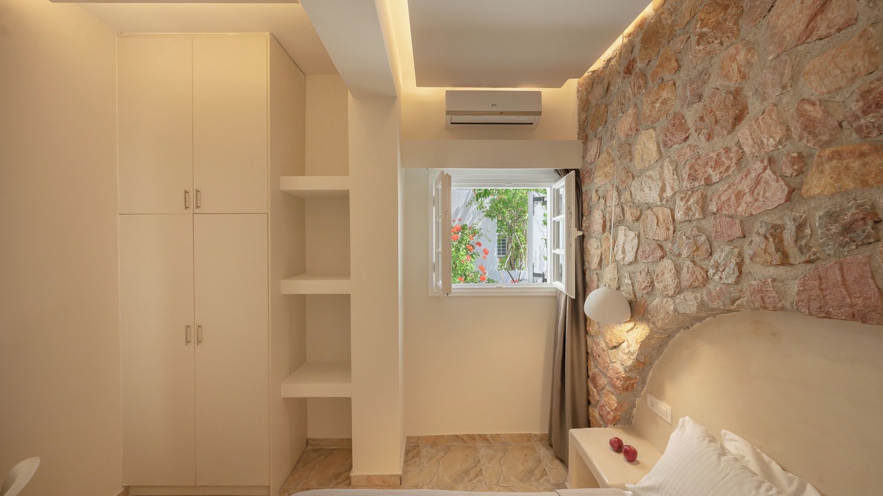 Photo of Bedroom in Perissa