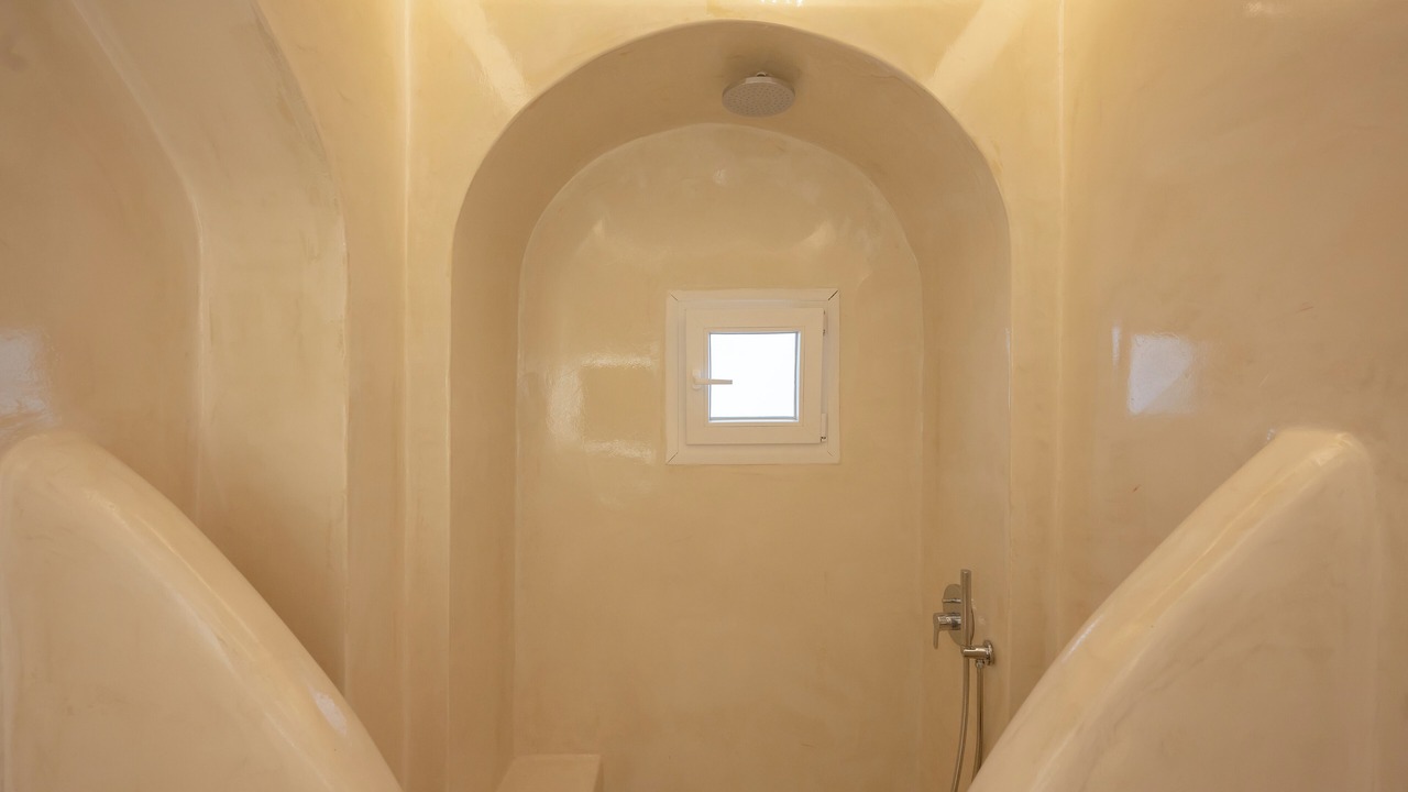 Photo of Bathroom in Perissa