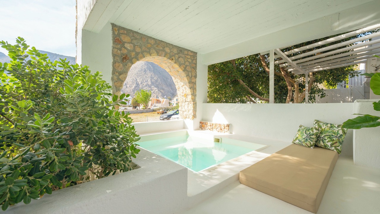 Photo of Outdoor in Perissa