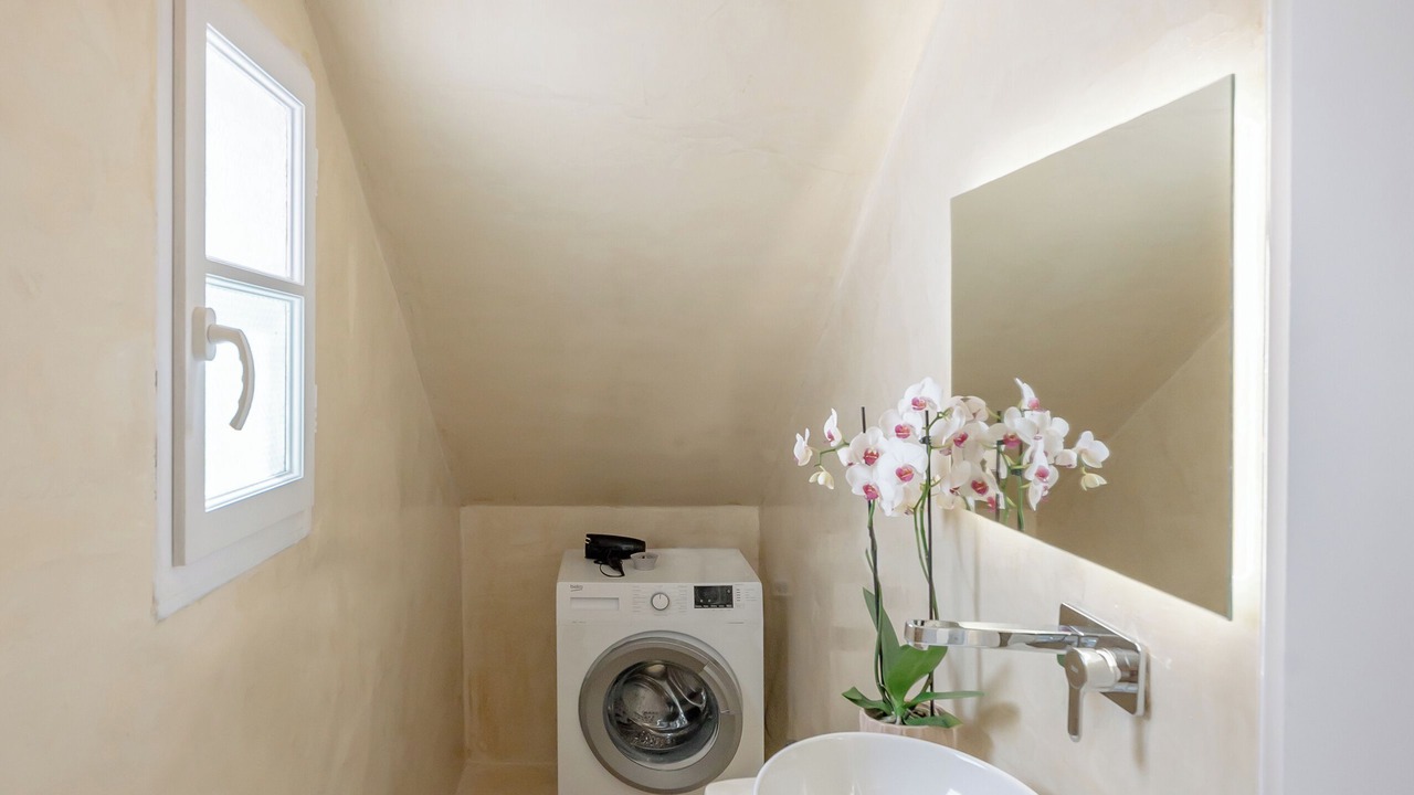 Photo of Bathroom in Perissa