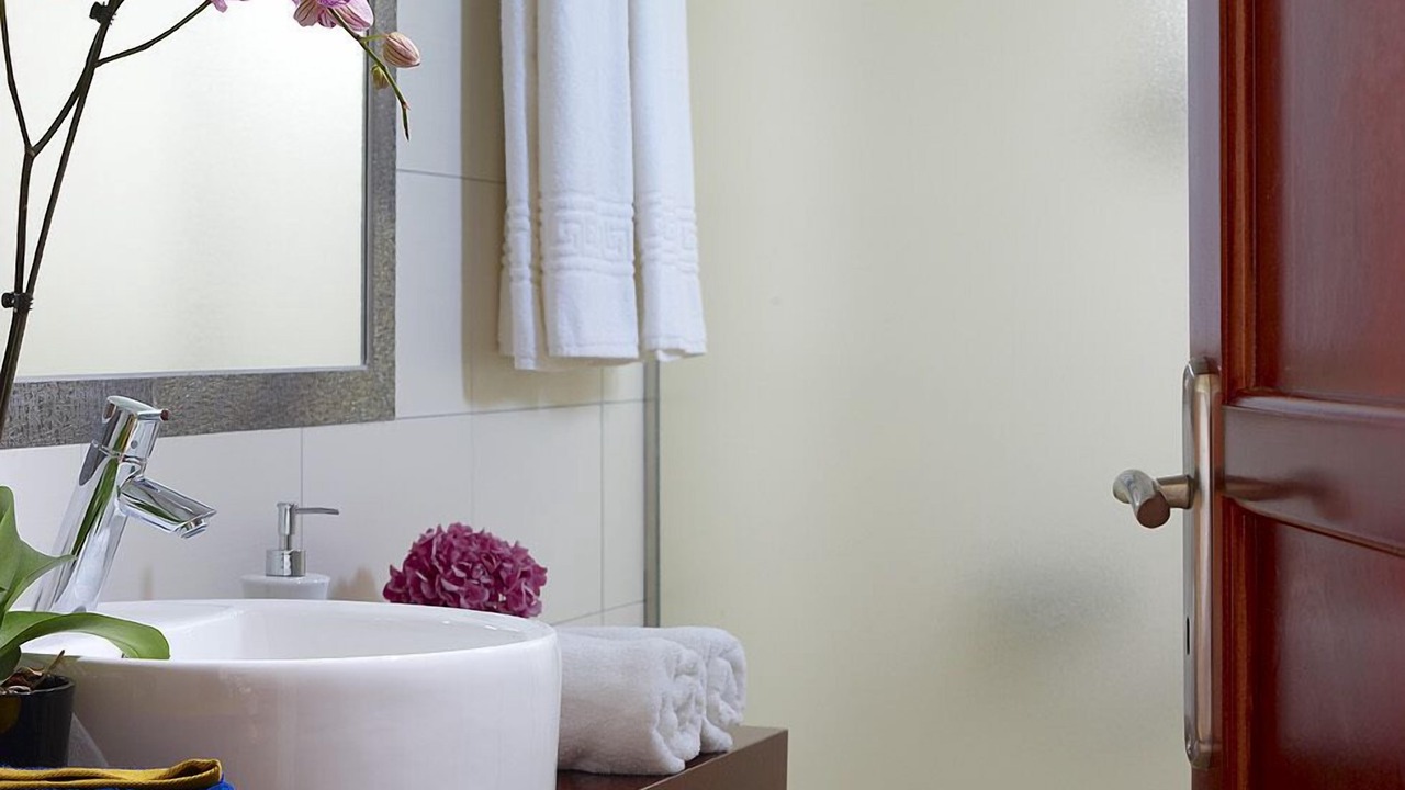 Photo of Bathroom in Kanali