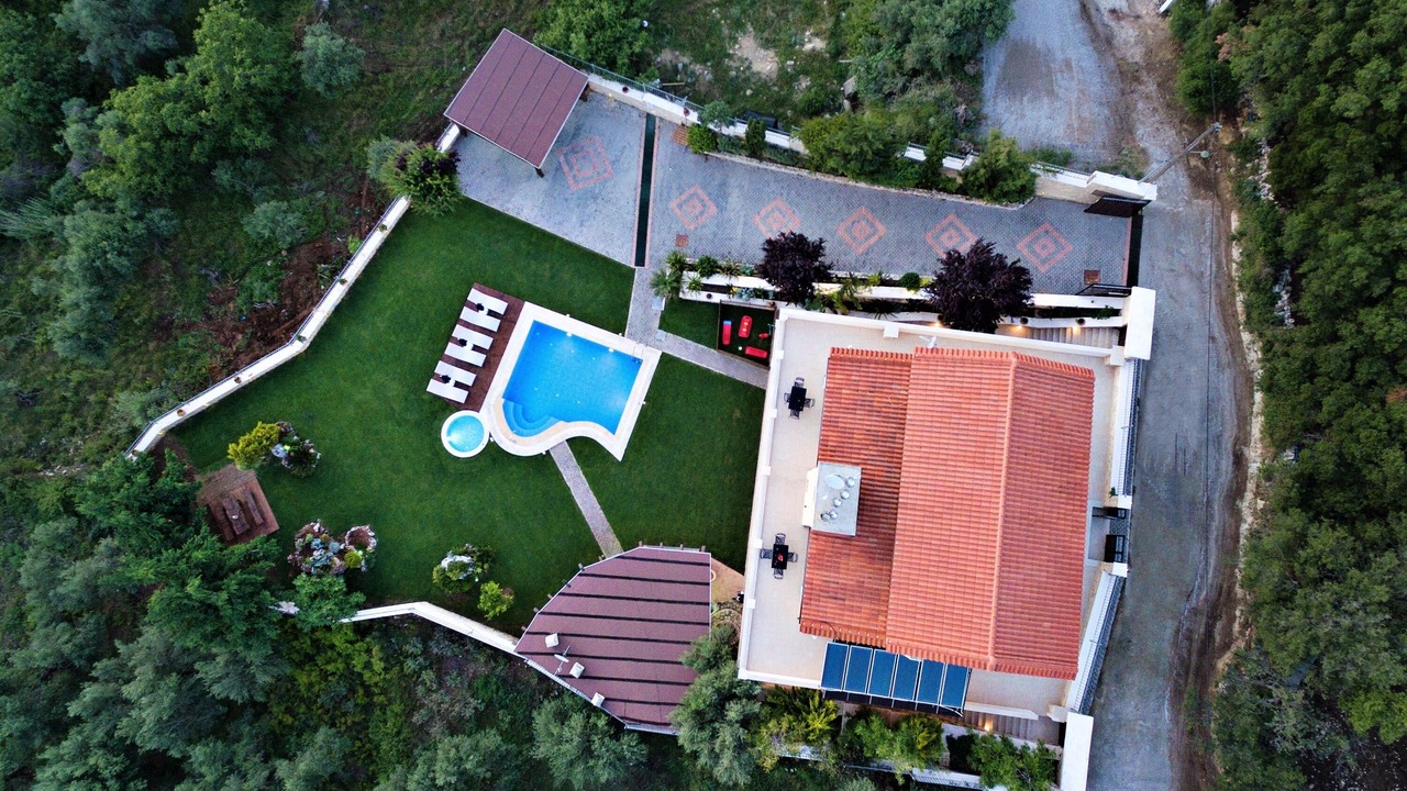 Photo of Outdoor in Kaloniktis