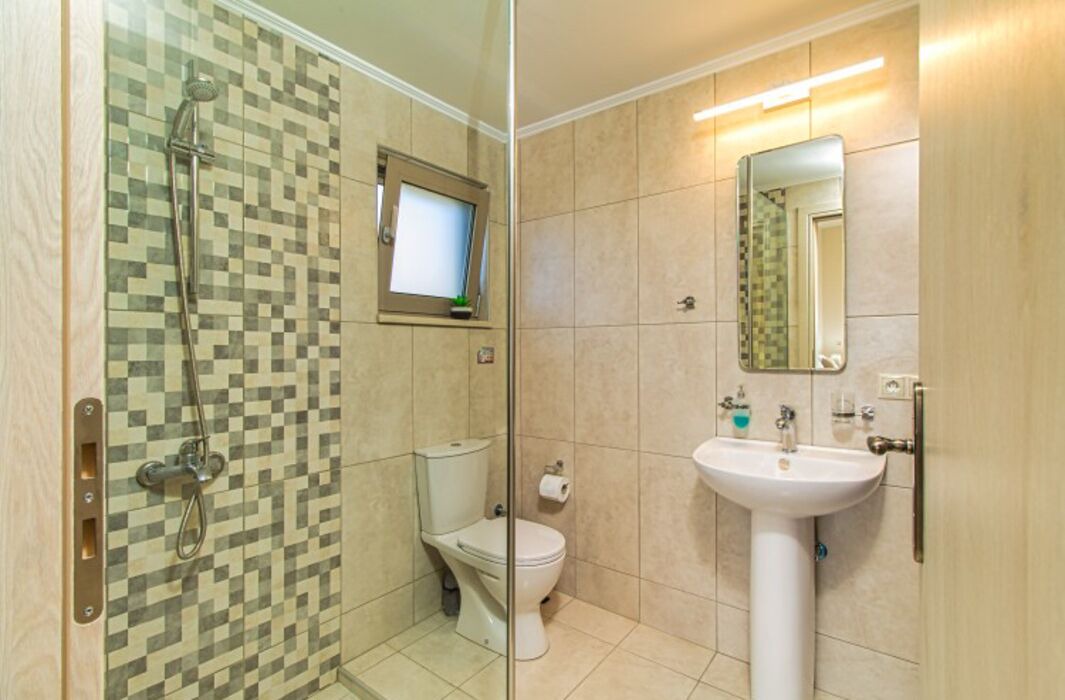 Photo of Bathroom in Limeniskos
