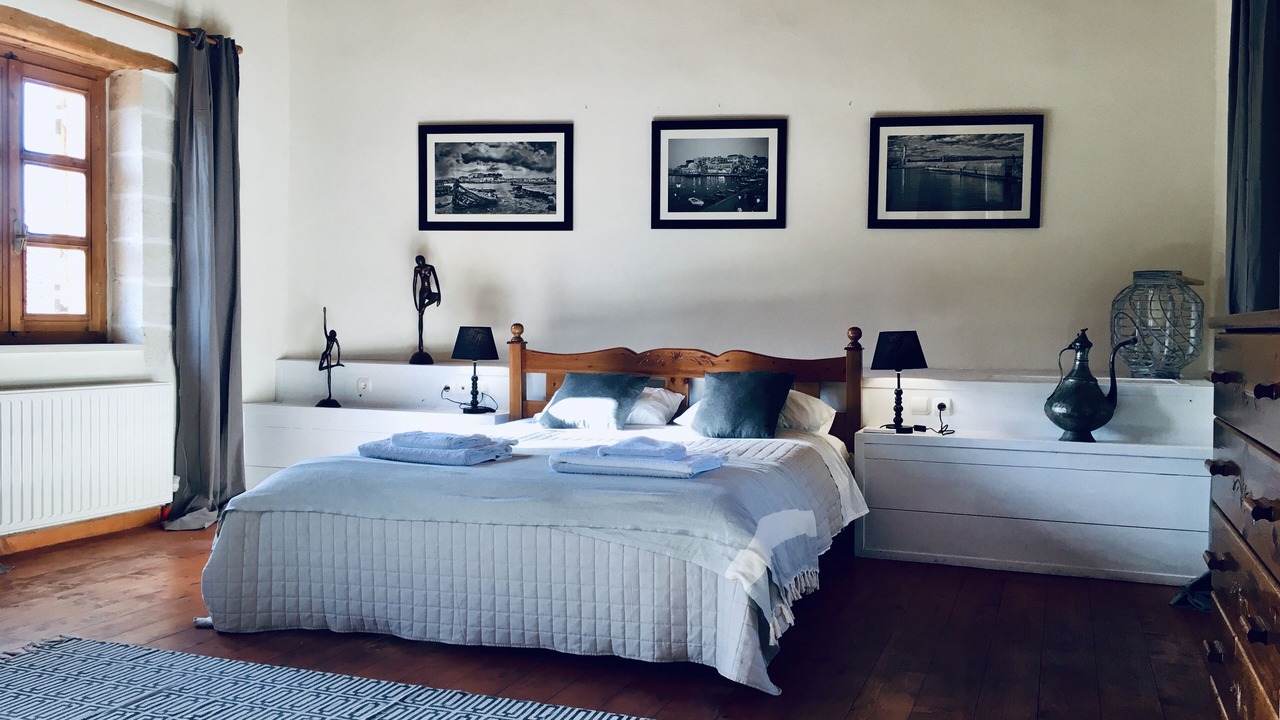 Photo of Bedroom in Samonas