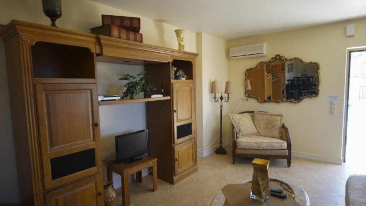 Photo of Livingroom in Adele