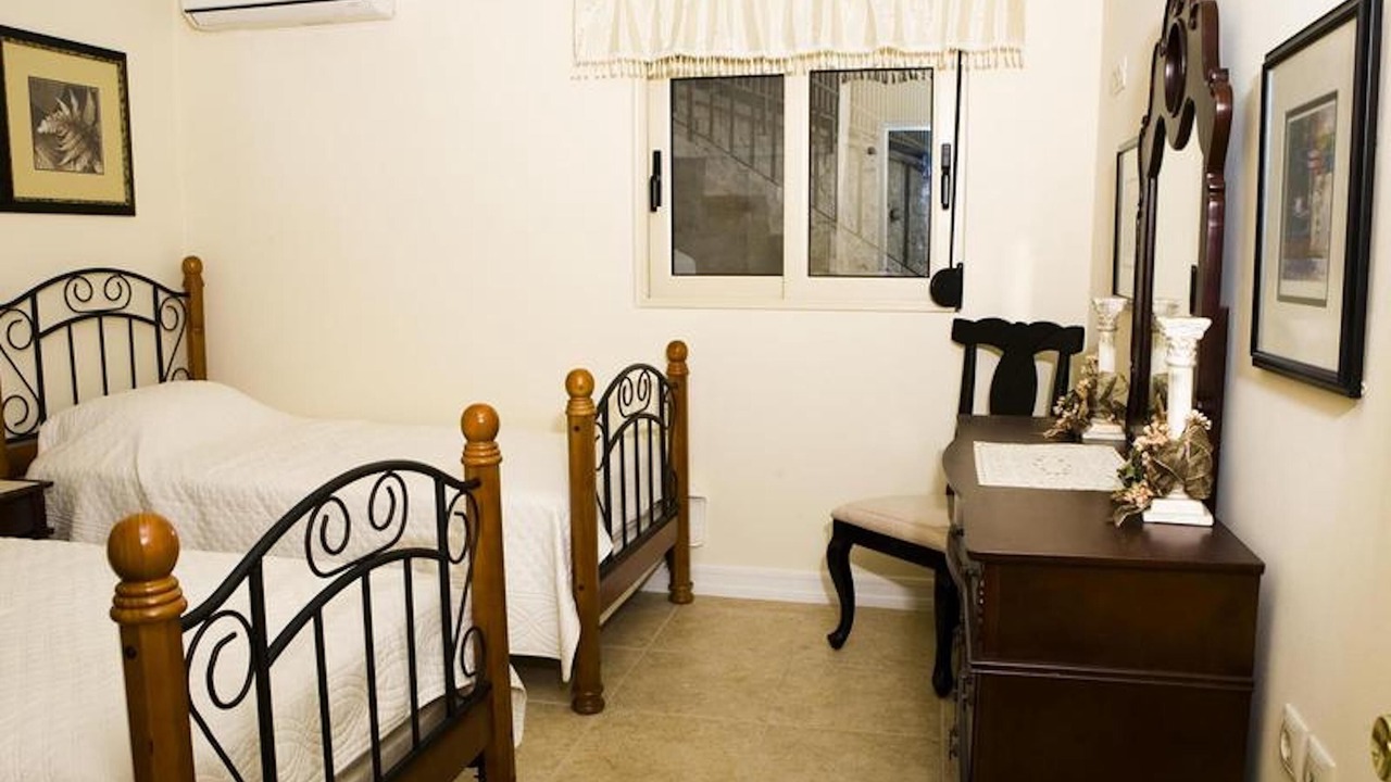 Photo of Bedroom in Adele