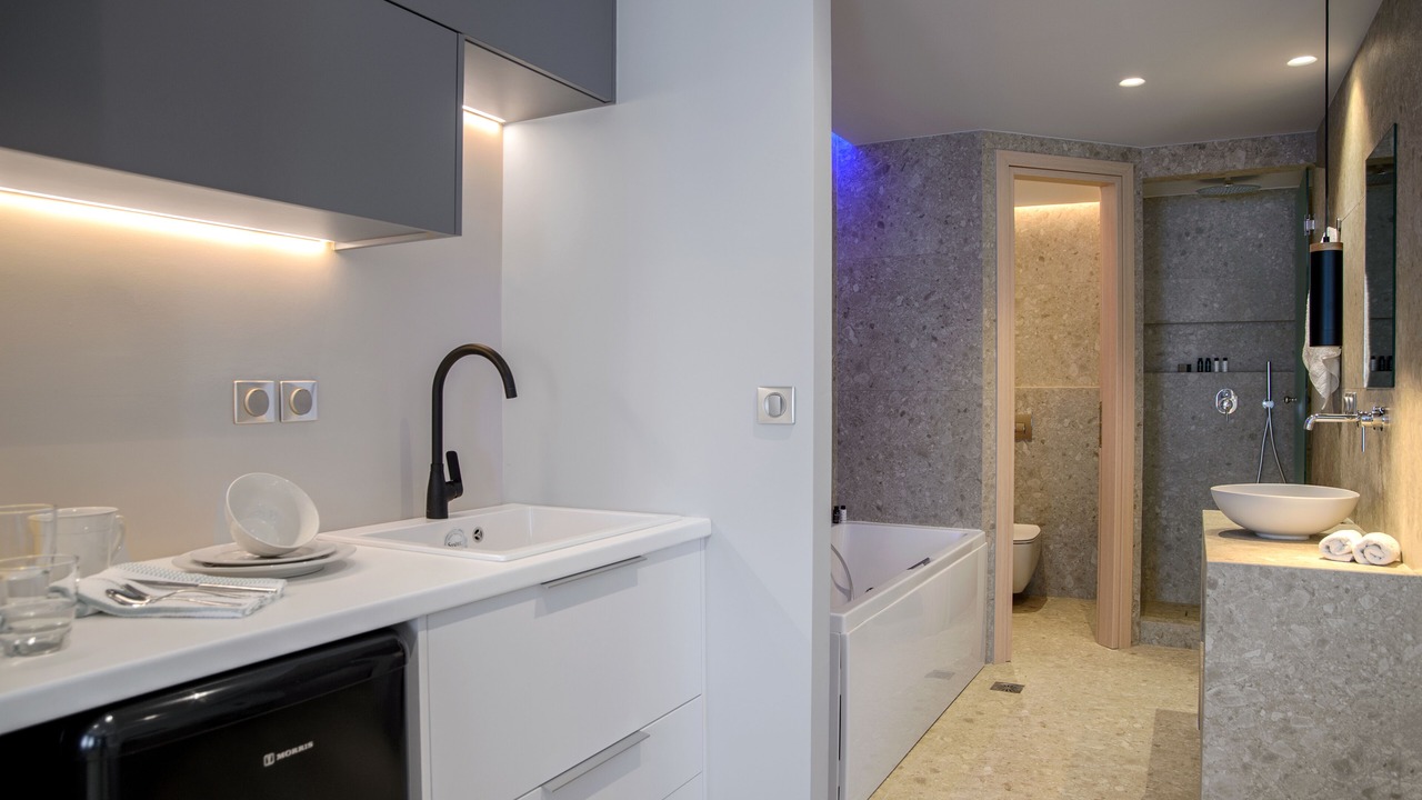 Photo of Bathroom in Nea Smirni