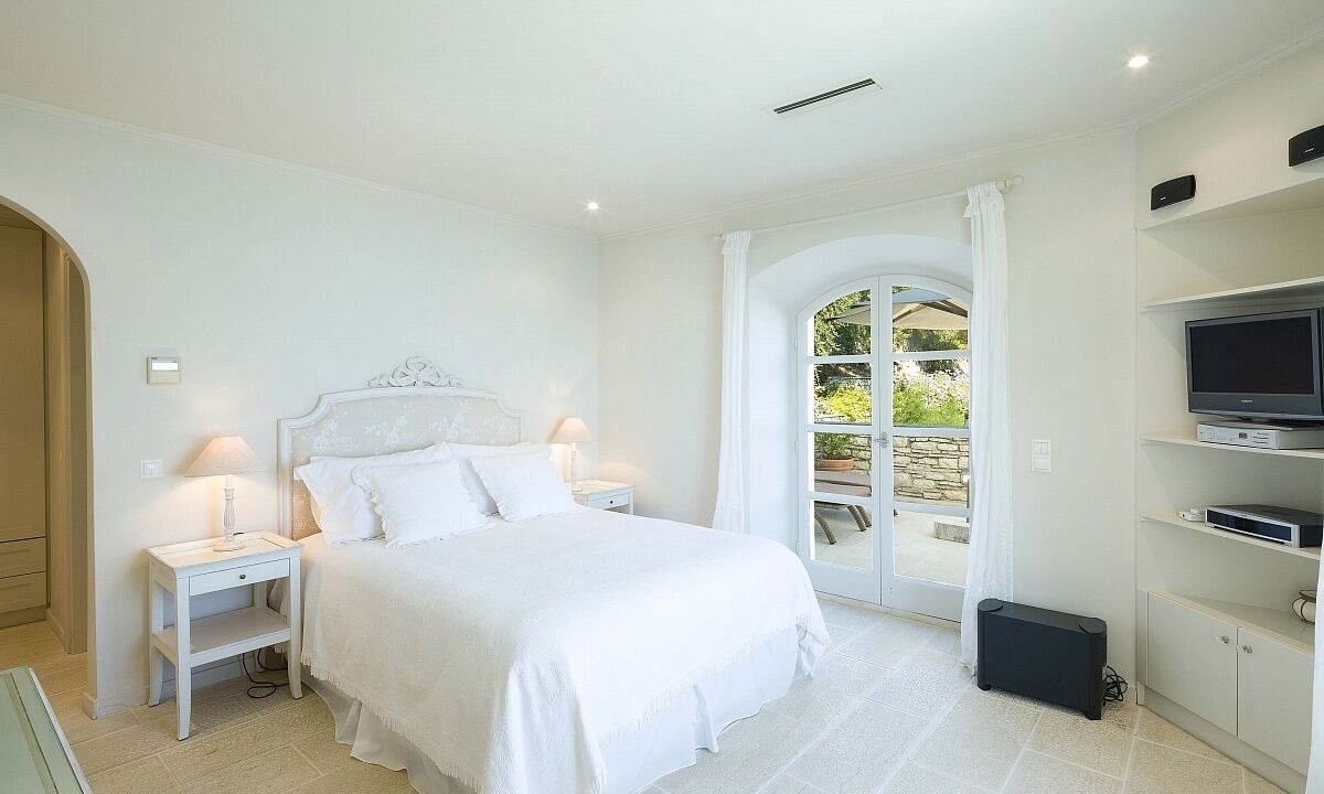 Photo of Bedroom in Katavolos