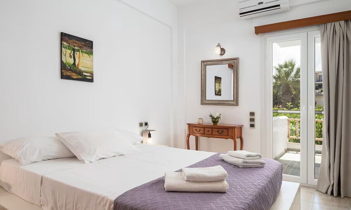 Photo of Bedroom in Pitsidia