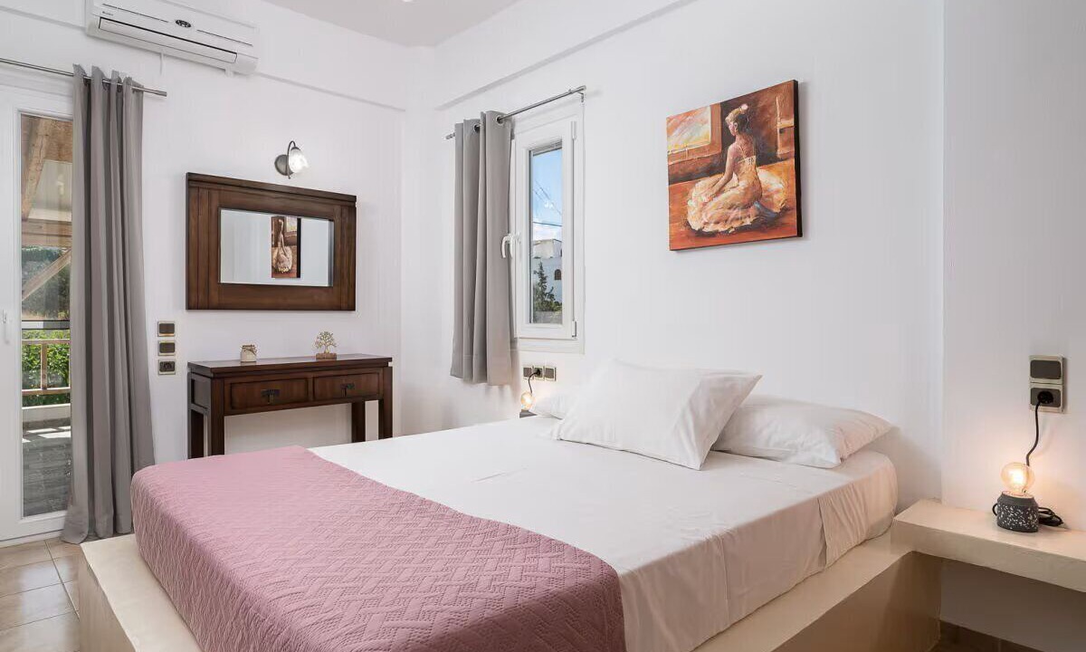Photo of Bedroom in Pitsidia