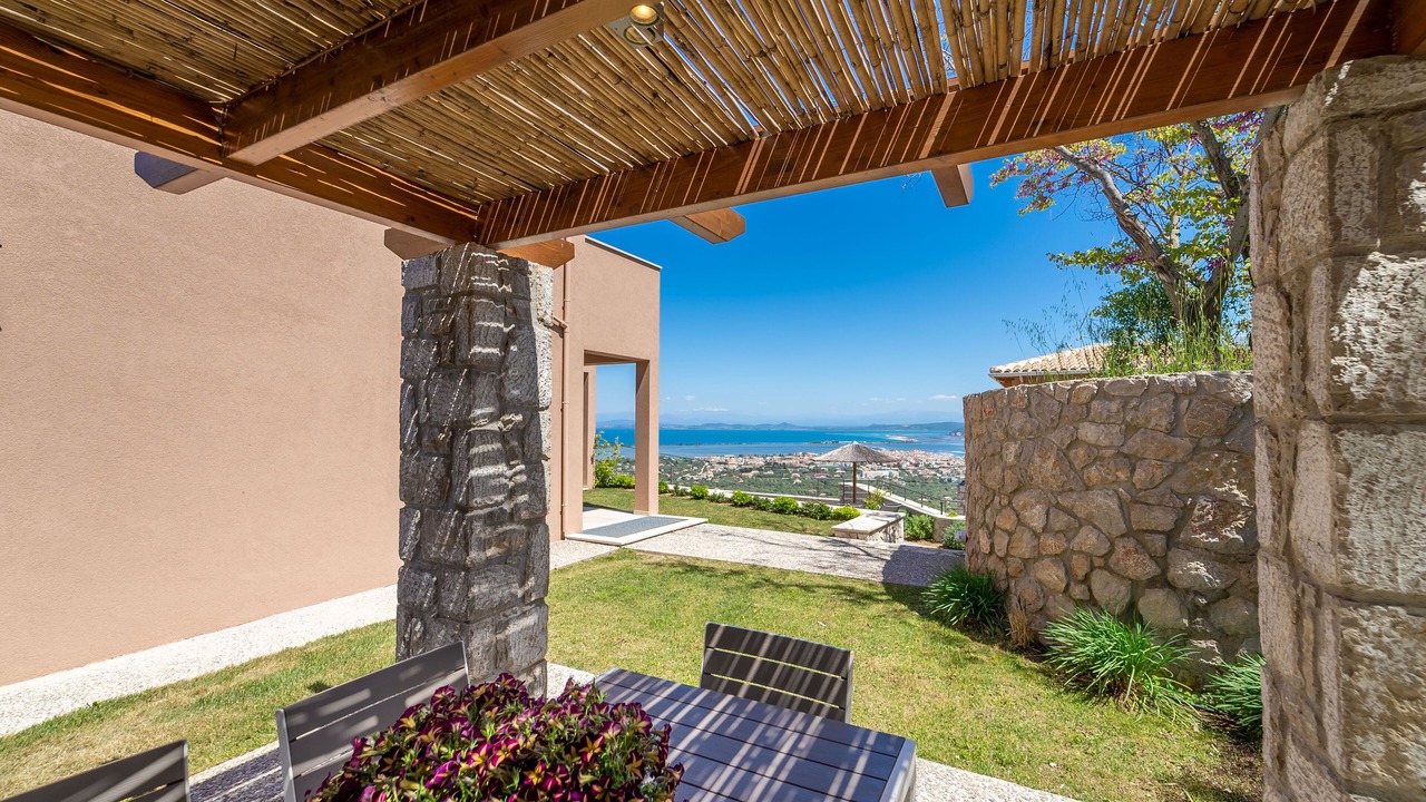 Photo of Outdoor in Apolpaina