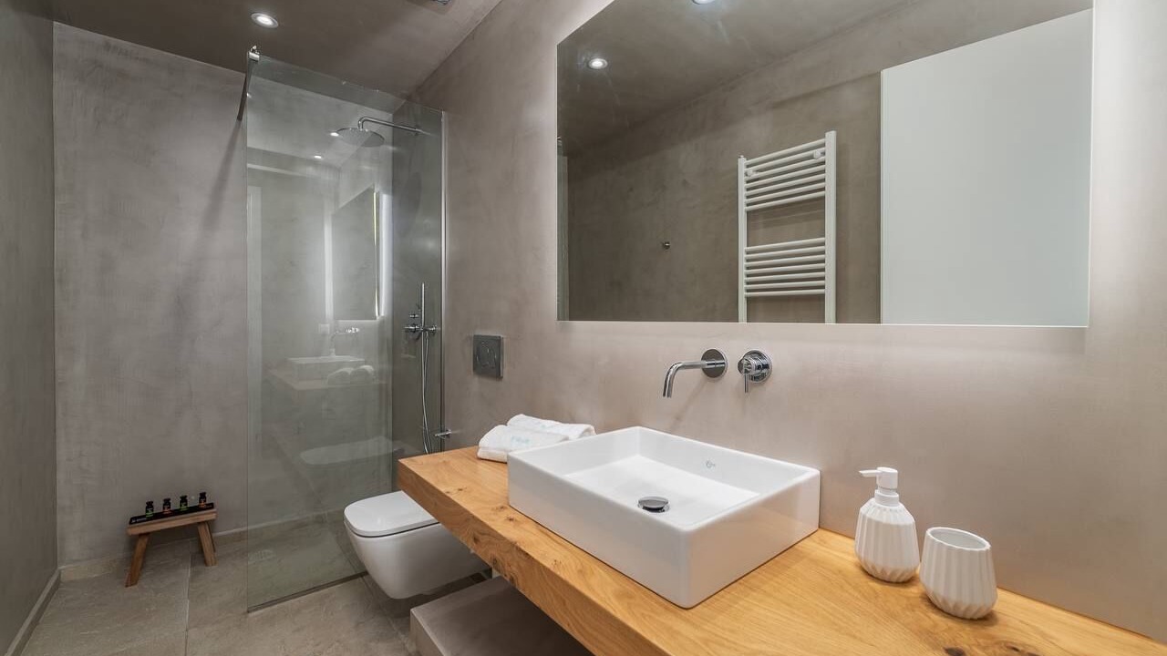 Photo of Bathroom in Apolpaina