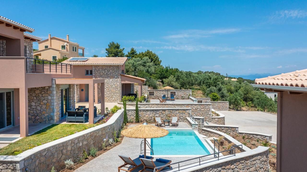Photo of Outdoor in Apolpaina