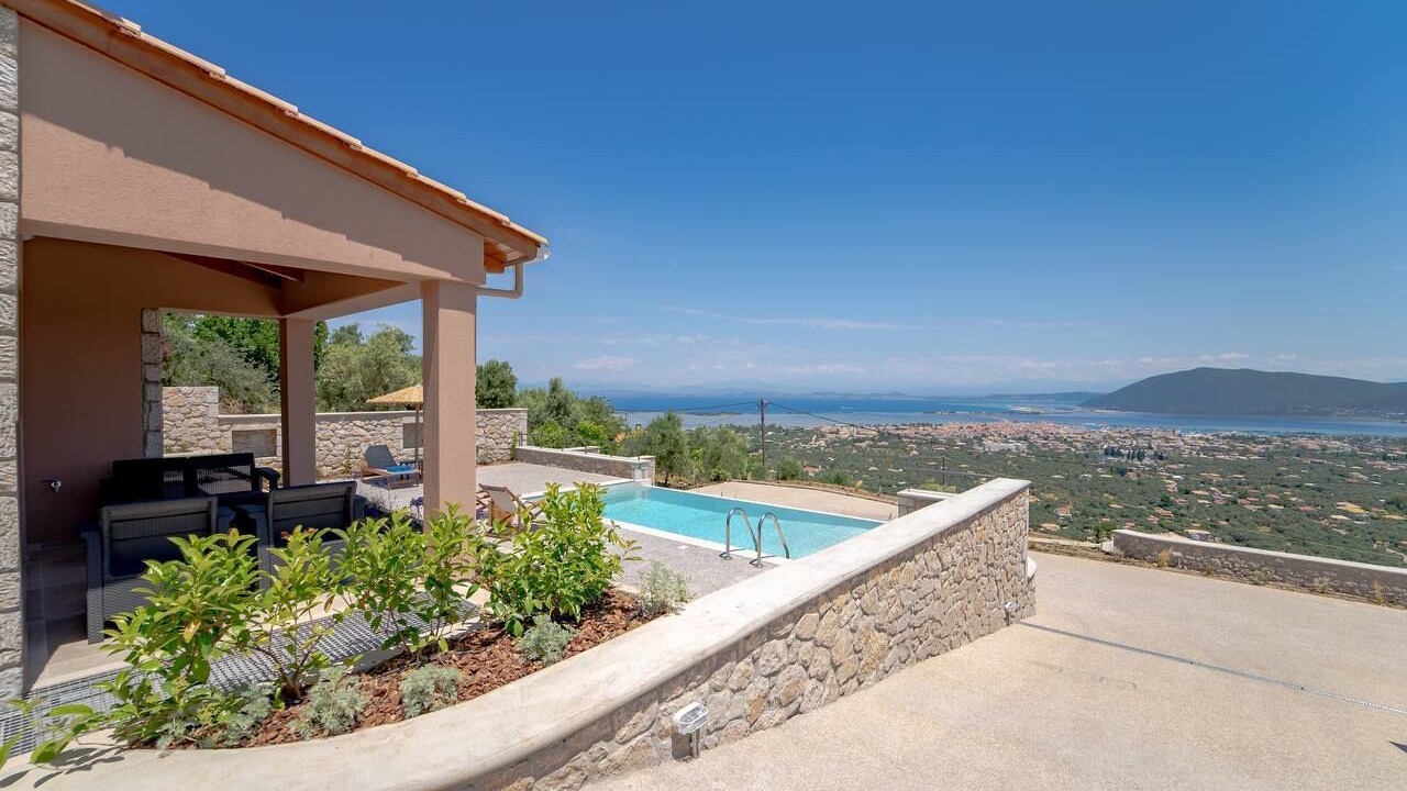Photo of Outdoor in Apolpaina