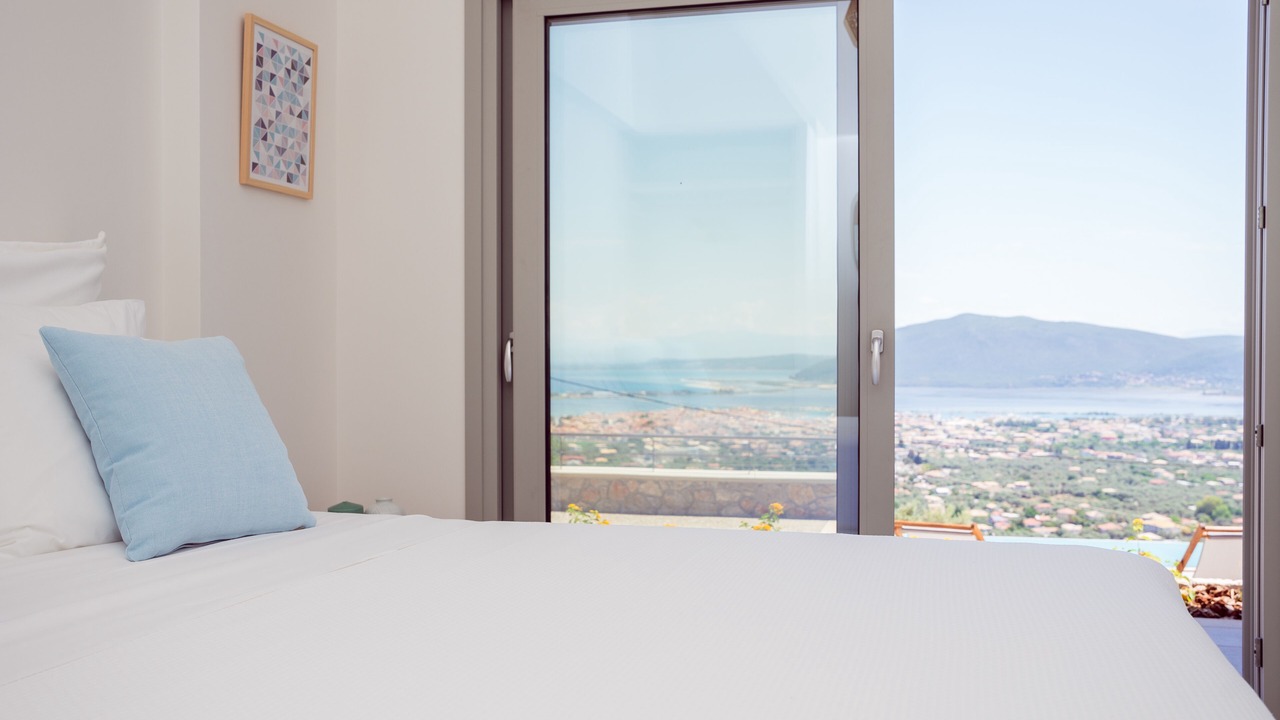 Photo of Bedroom in Apolpaina