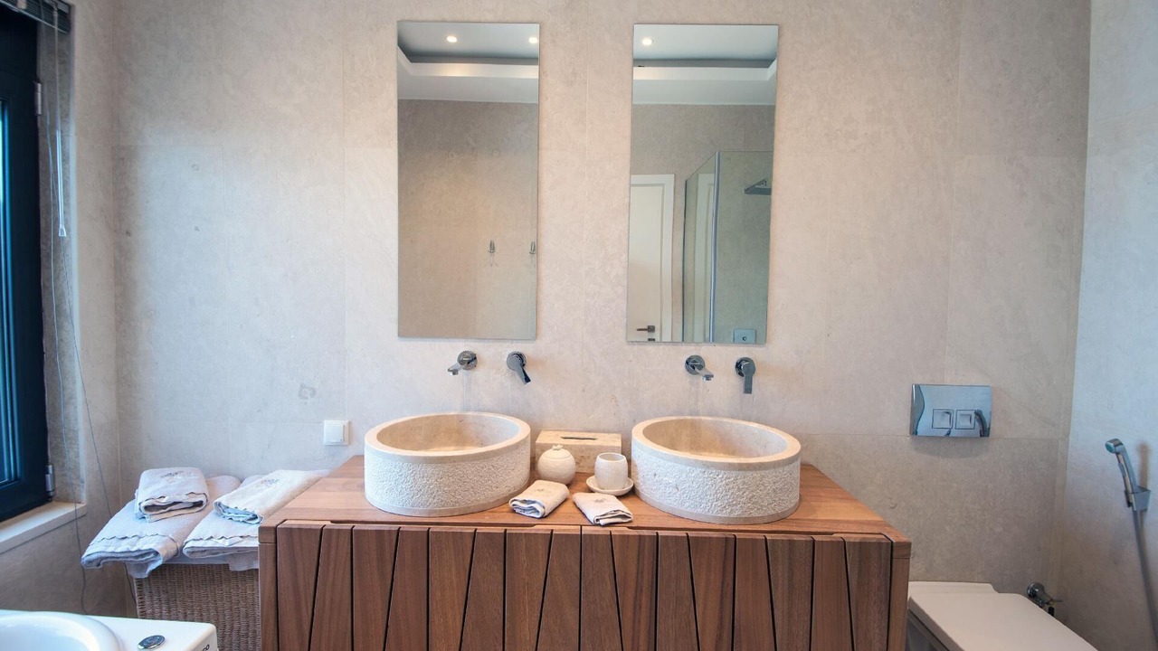 Photo of Bathroom in Plaka