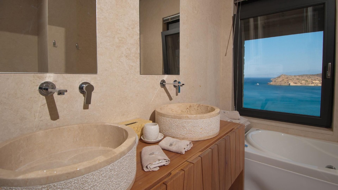Photo of Bathroom in Plaka