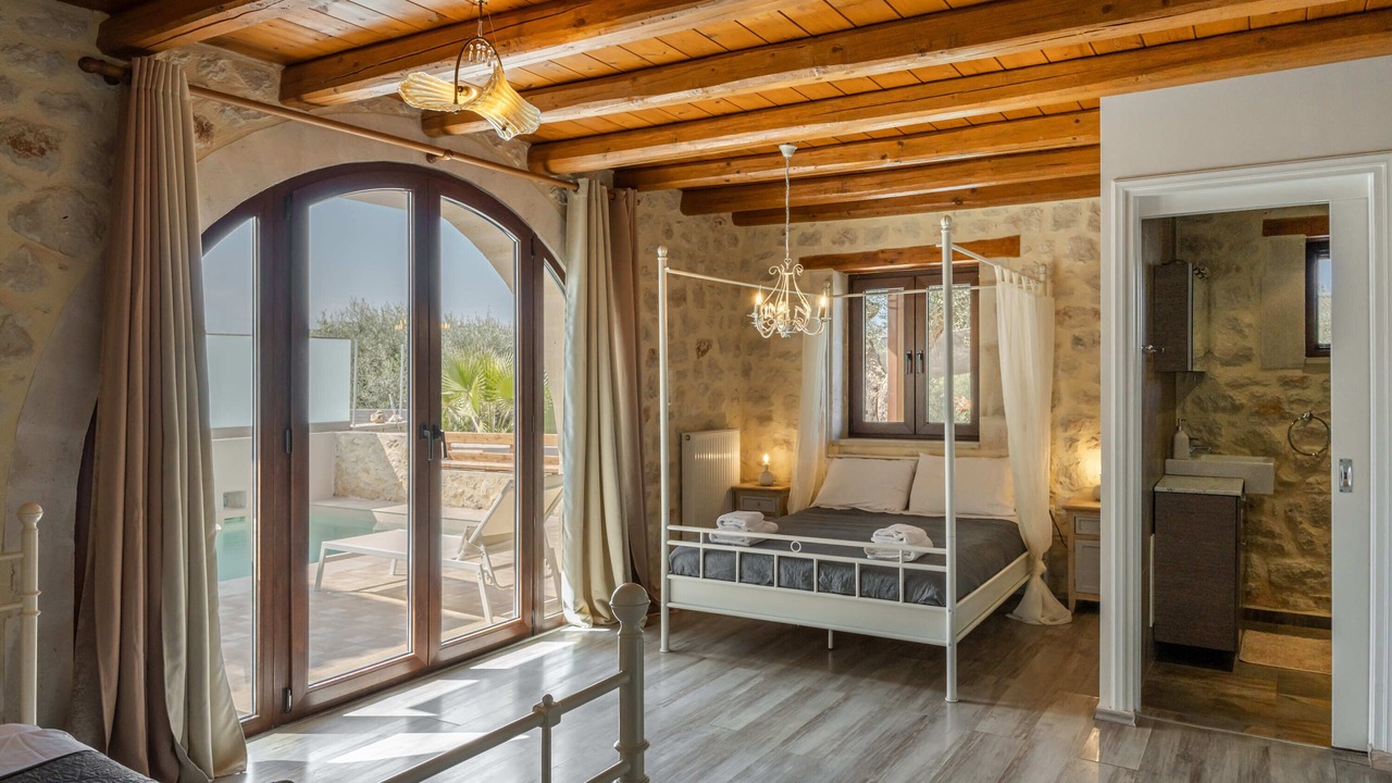 Photo of Bedroom in Monopari