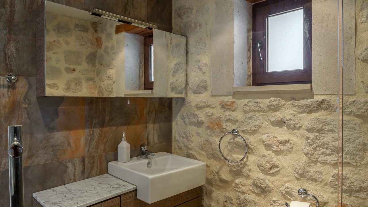 Photo of Bathroom in Monopari