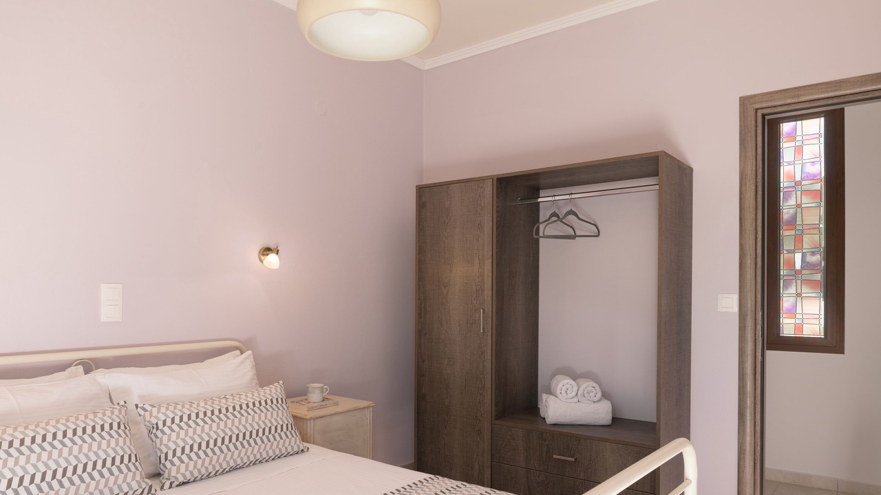 Photo of Bedroom in Maroulas