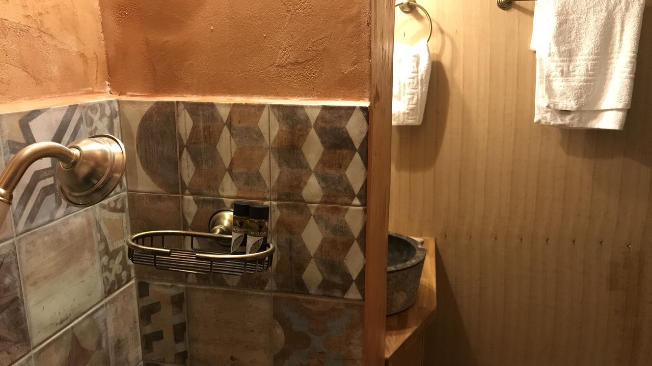 Photo of Bathroom in Halepa