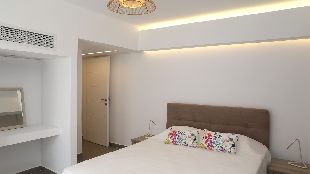Photo of Bedroom in Paleopolis
