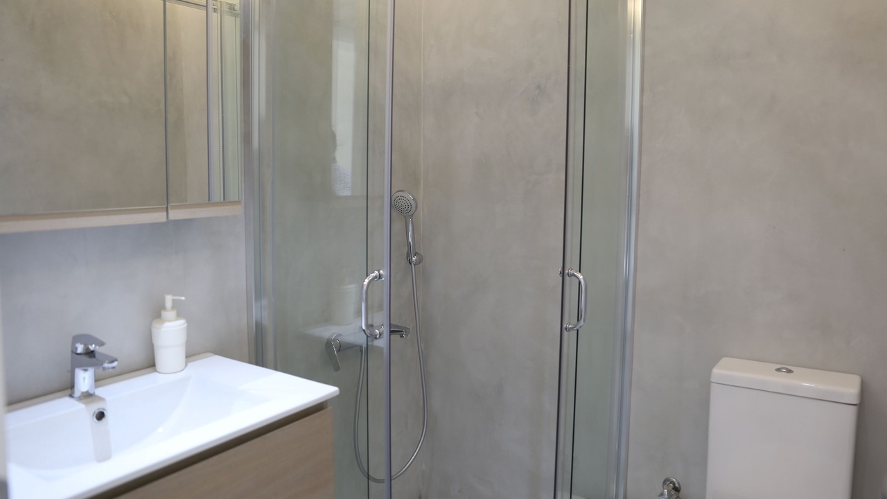 Photo of Bathroom in Paleopolis