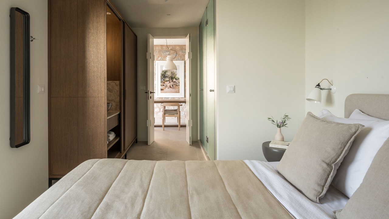 Photo of Bedroom in Lefktron
