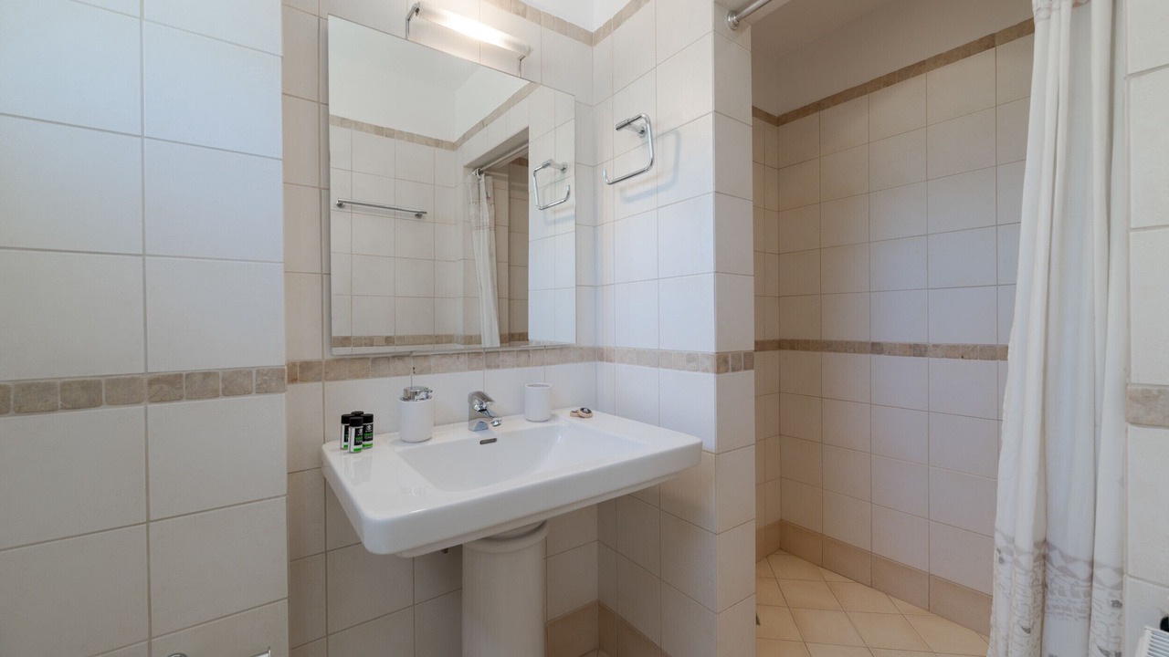 Photo of Bathroom in Plaka