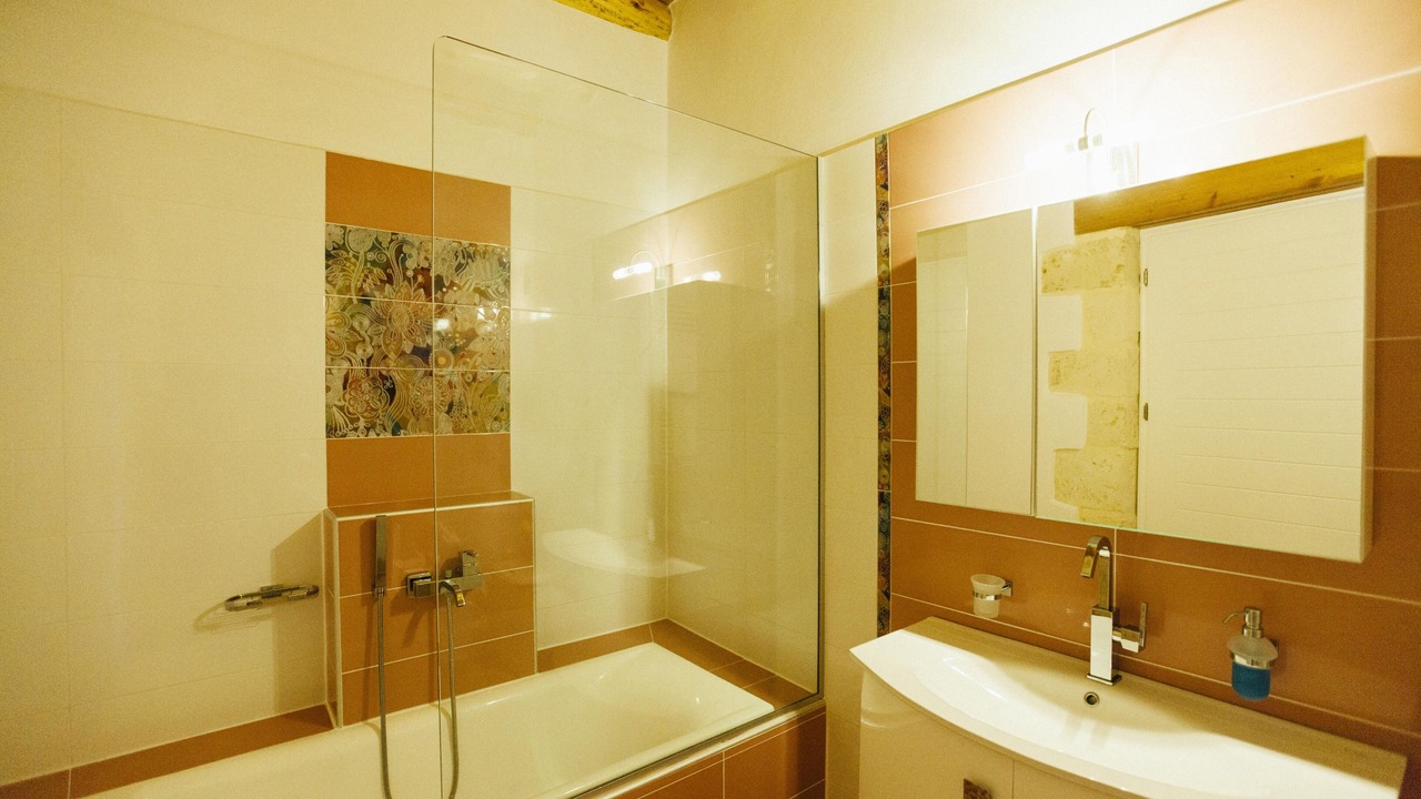 Photo of Bathroom in Maroulas