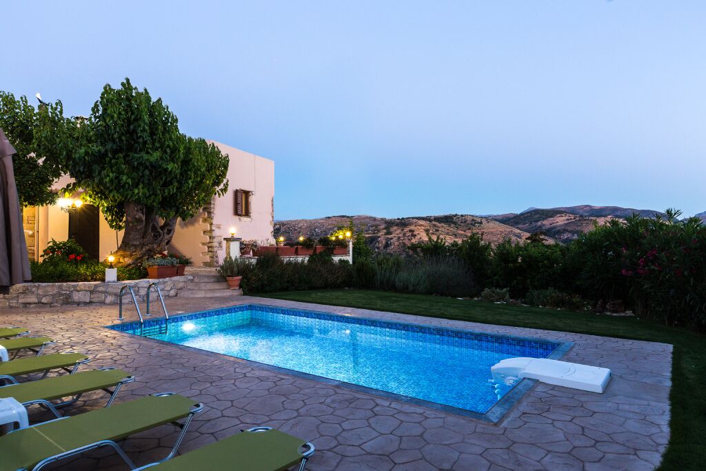 Photo of Outdoor in Monopari