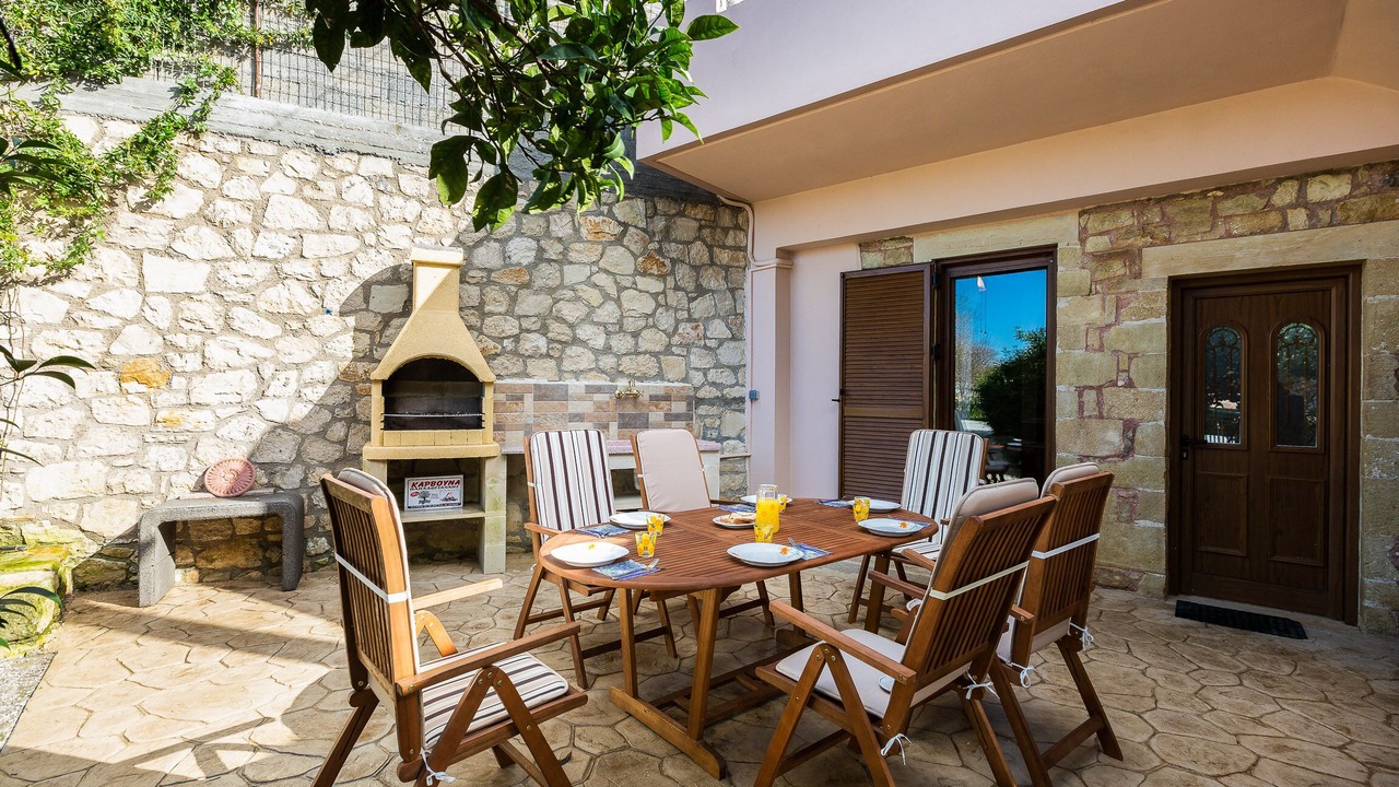 Photo of Outdoor in Monopari