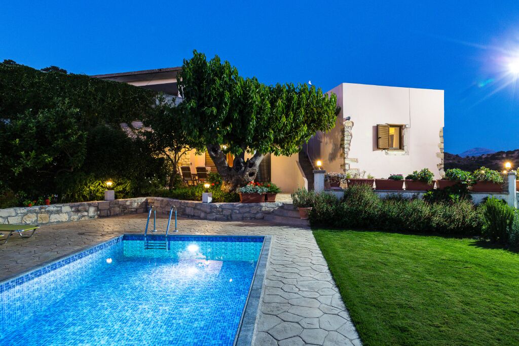 Photo of Outdoor in Monopari