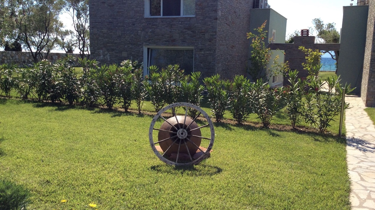 Photo of Outdoor in Prinos