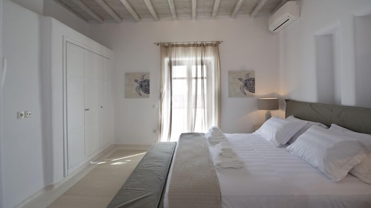 Photo of Bedroom in Tourlos