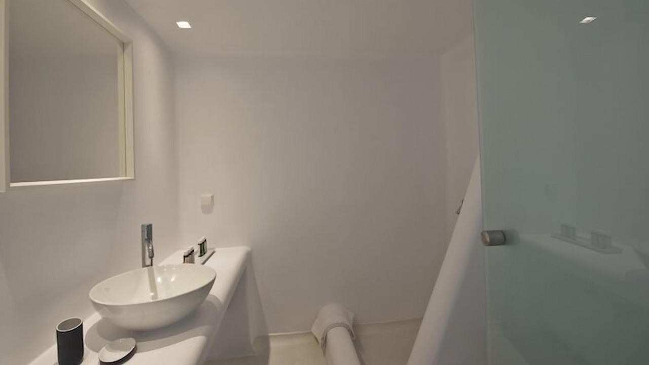 Photo of Bathroom in Tourlos