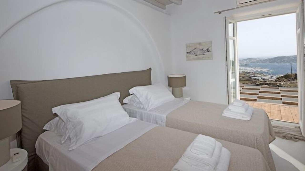 Photo of Bedroom in Tourlos