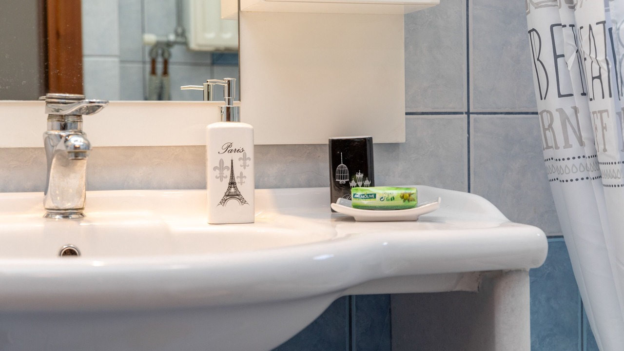 Photo of Bathroom in Naxos Town