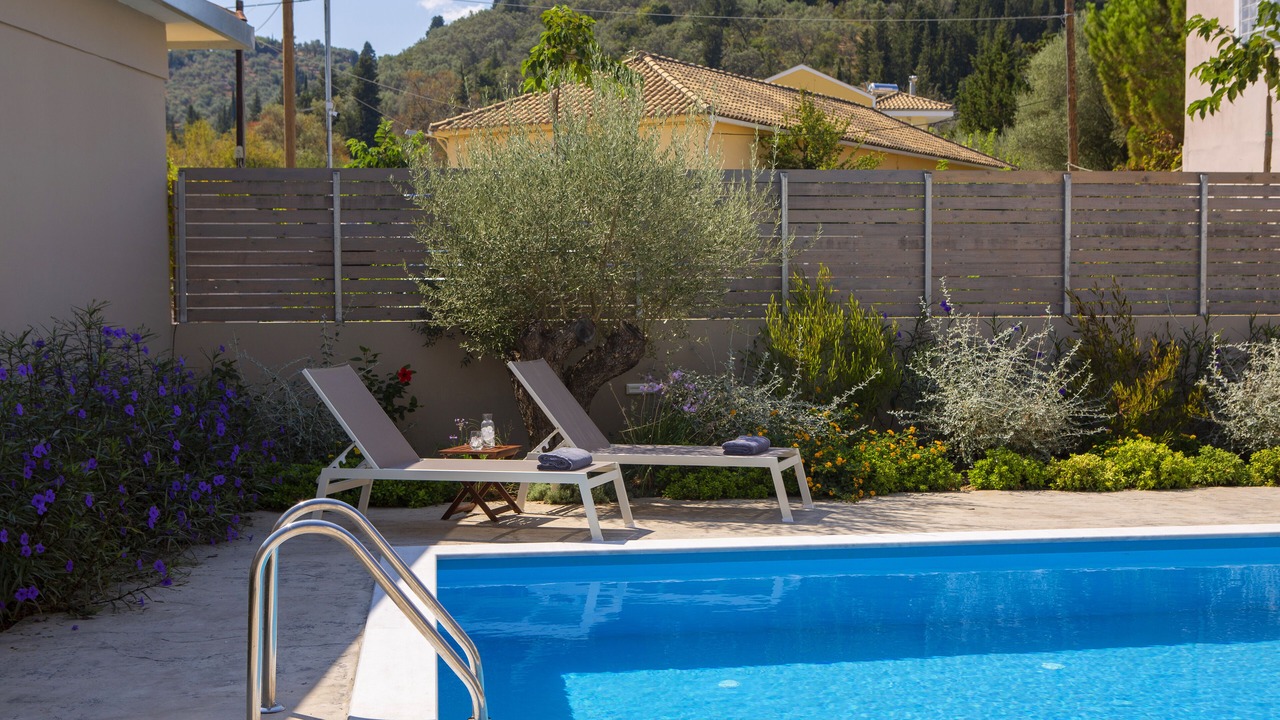 Photo of Outdoor in Apolpaina