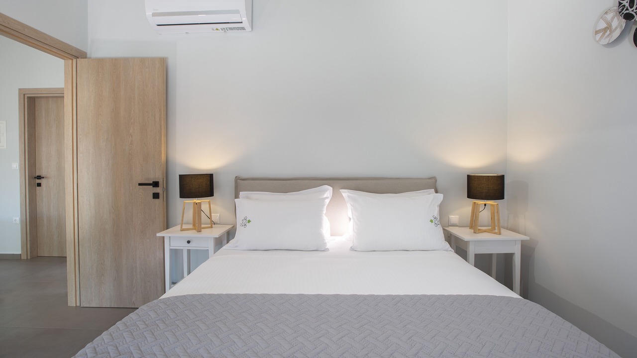 Photo of Bedroom in Apolpaina