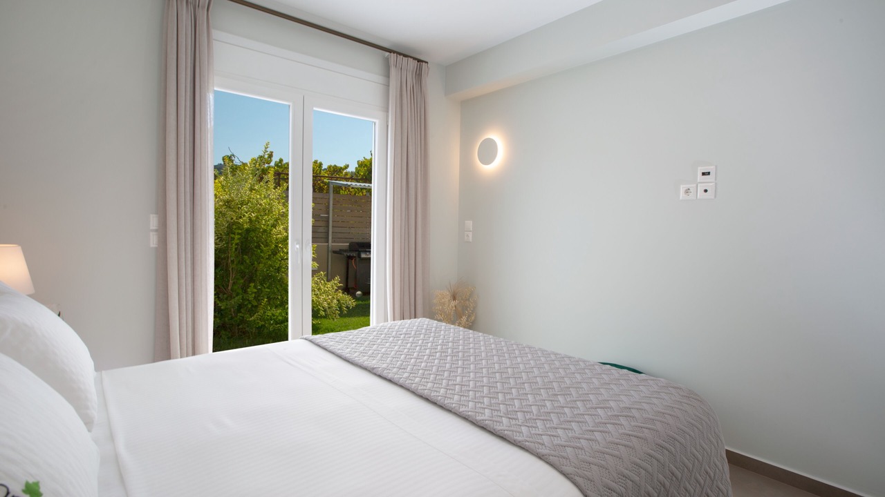 Photo of Bedroom in Apolpaina