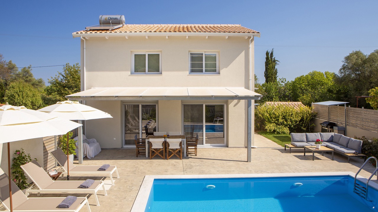 Photo of Outdoor in Apolpaina