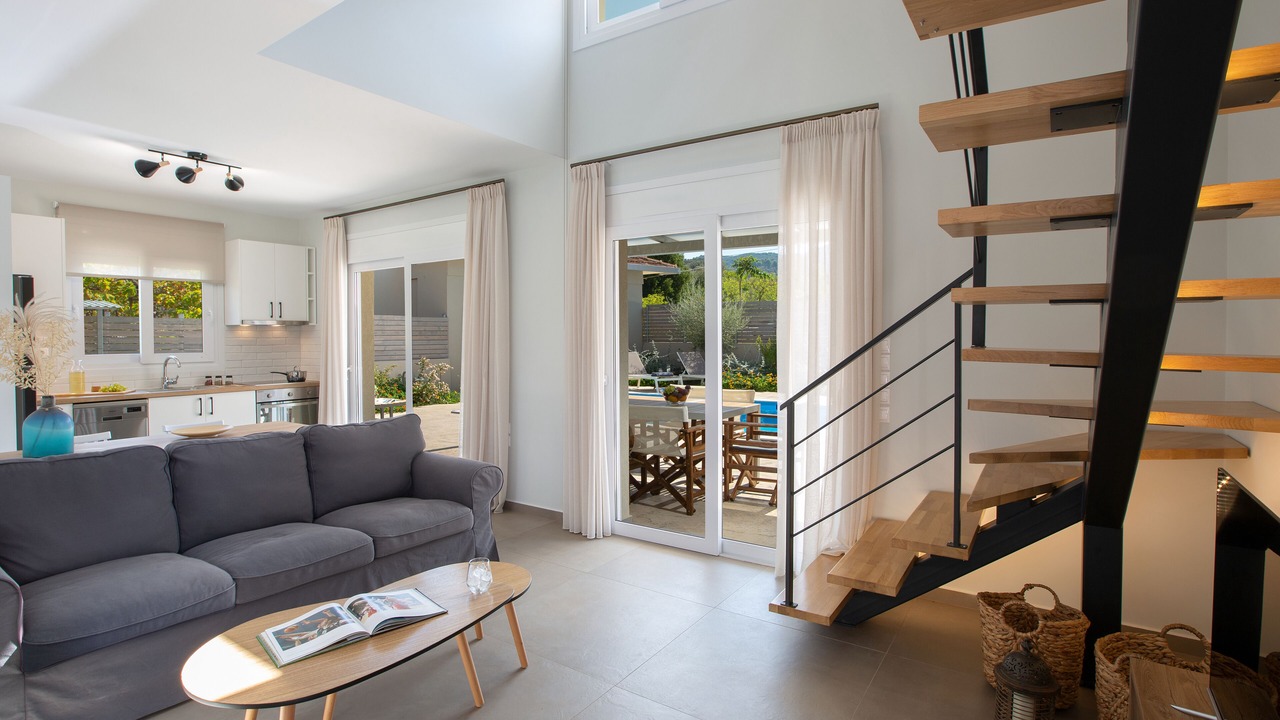 Photo of Livingroom in Apolpaina