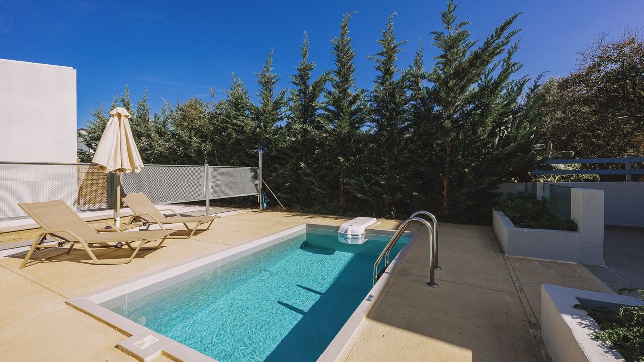 Photo of Outdoor in Monopari