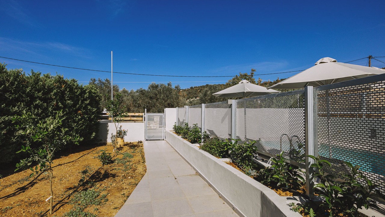 Photo of Outdoor in Monopari