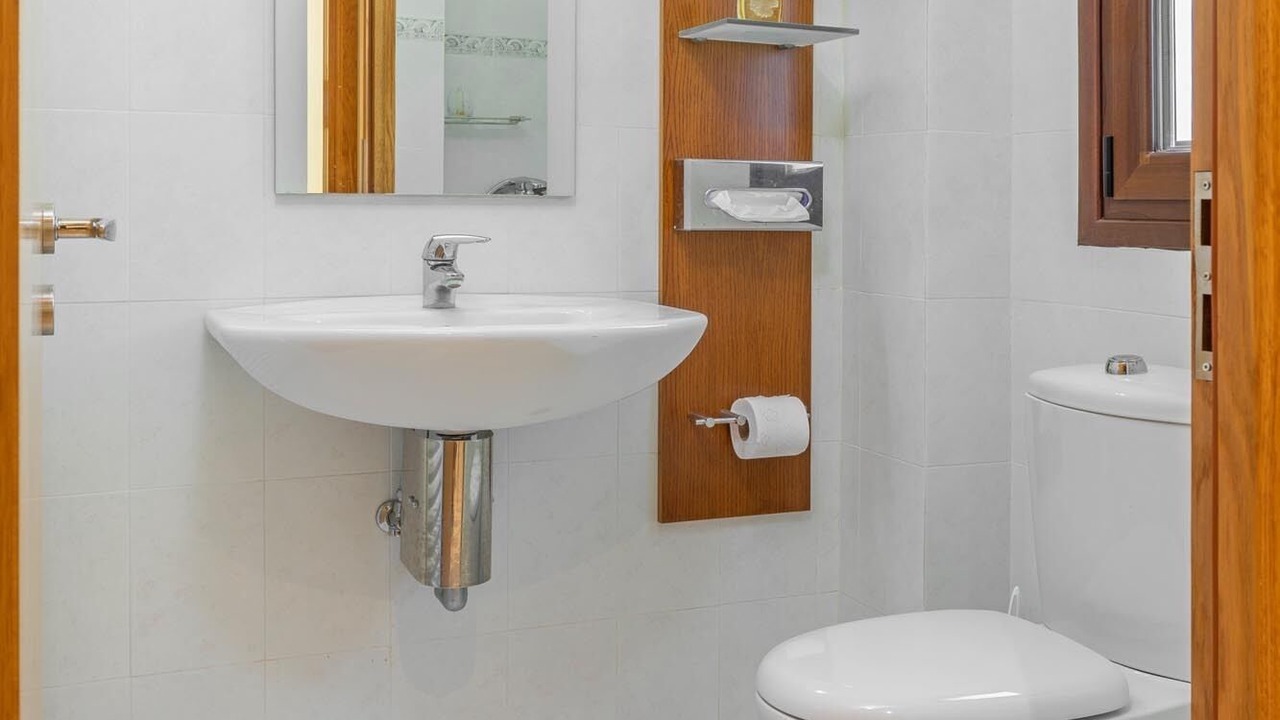 Photo of Bathroom in Ixia